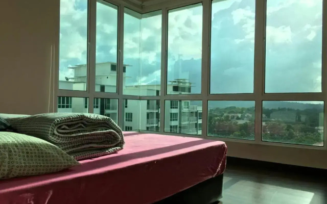 Sandakan Spacious and Comfortable Pool View Condo