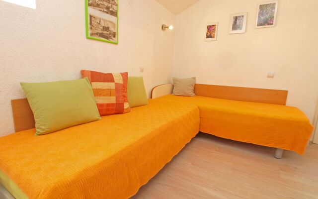 Apartments Mara 44