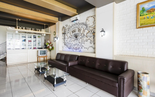 OYO 3746 Double Tree Guesthouse – Lobby – Purwokerto