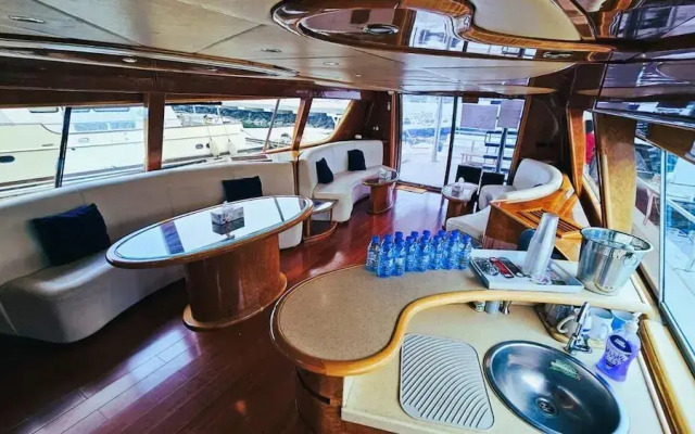 Riviera Leisure Yachts Dubai