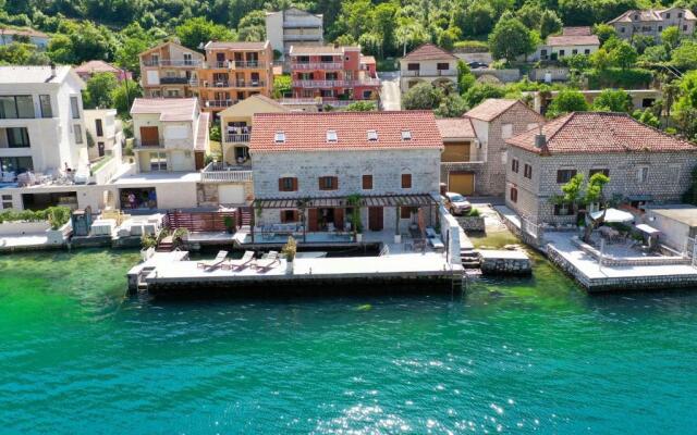 Seaside House Kotor