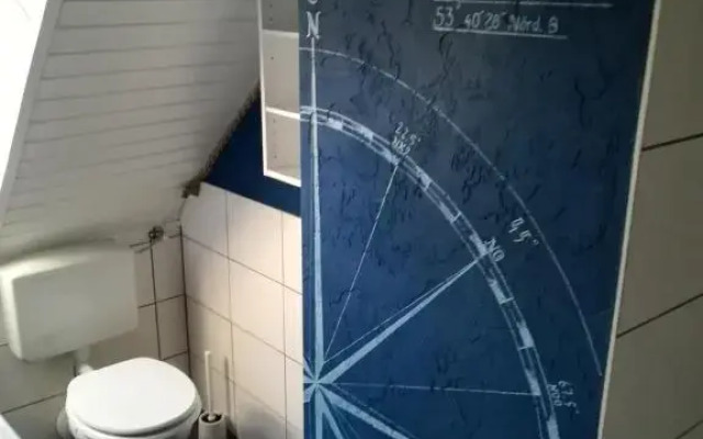 FEWO KIRA, direkt hinterm Deich