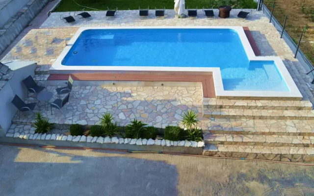 Villa Bubalo