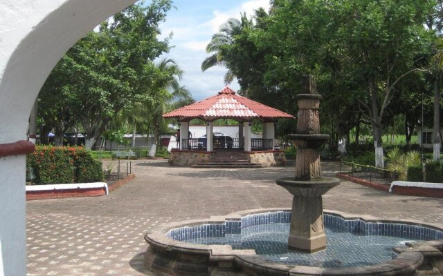 Castillo Plaza Hotel