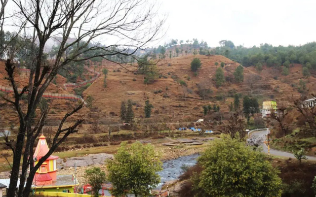 Shivalik River Retreat