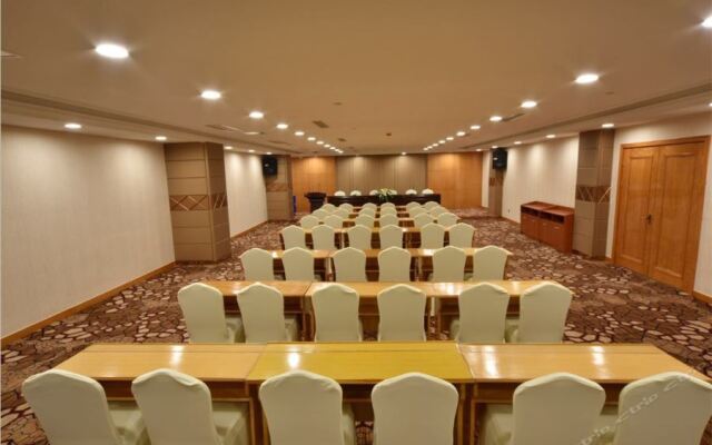 Banyan Mansion Hotel