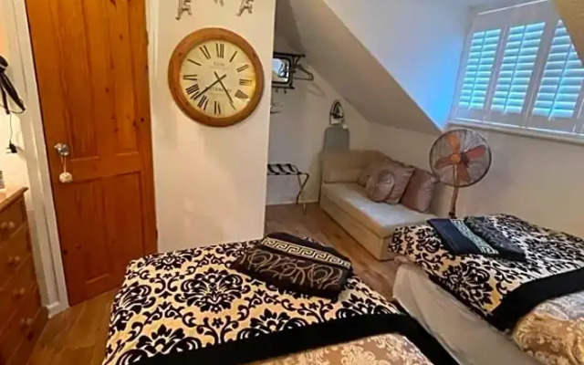 Olivia House