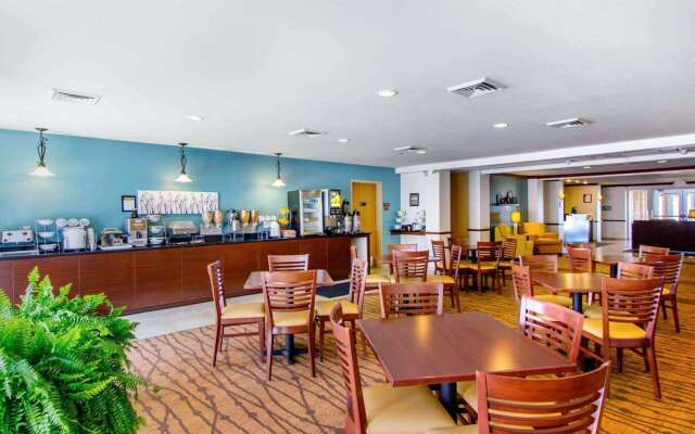 Sleep Inn & Suites Evansville - Casper