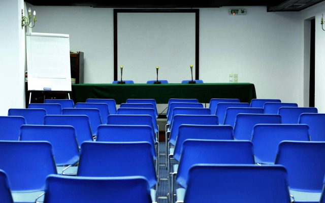 Delfinia Hotel & Bungalows