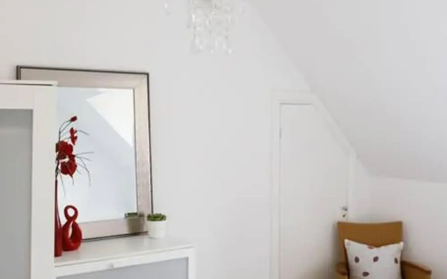 Lovely Selsey Apartment With sea Views Sleeps 4