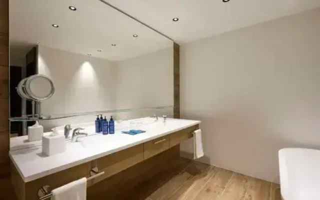 Radisson Blu Hotel, Bergamo Choruslife