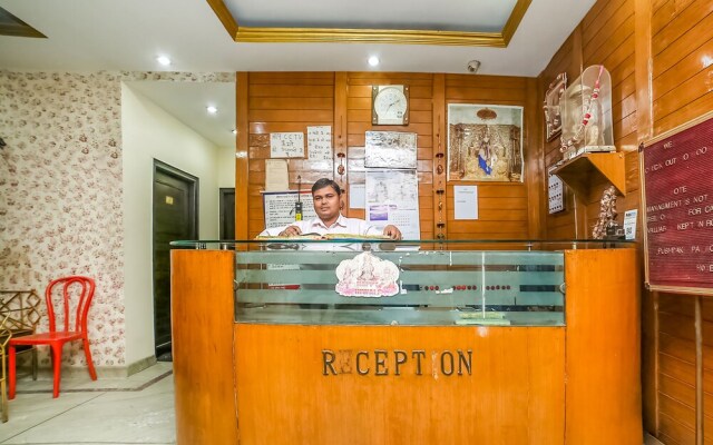 Hotel Pushpak Palace