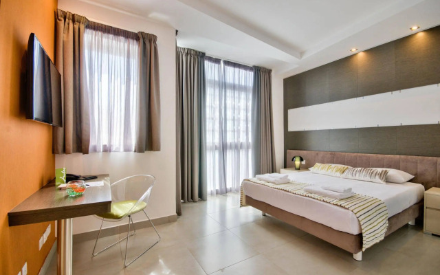 Jules Suites