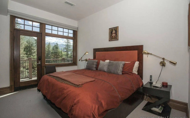 Manor Vail Lodge