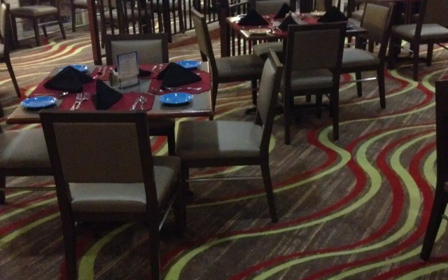 Radisson Hotel Rochester Airport