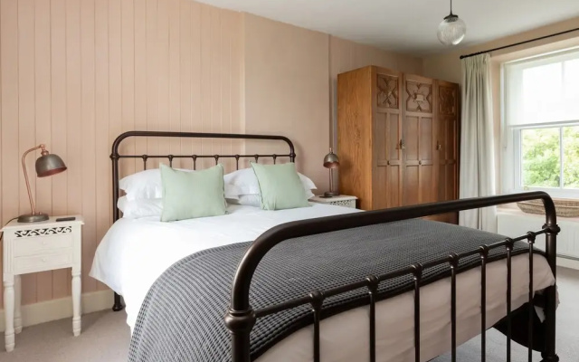 Stag Cottage