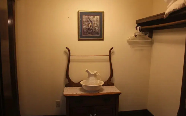 Apple Crest Inn