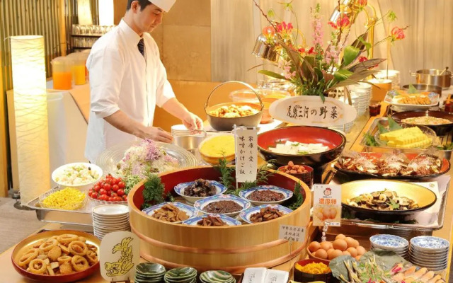 Nagoya Crown Hotel