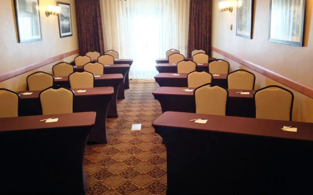 Holiday Inn Express & Suites Kalispell