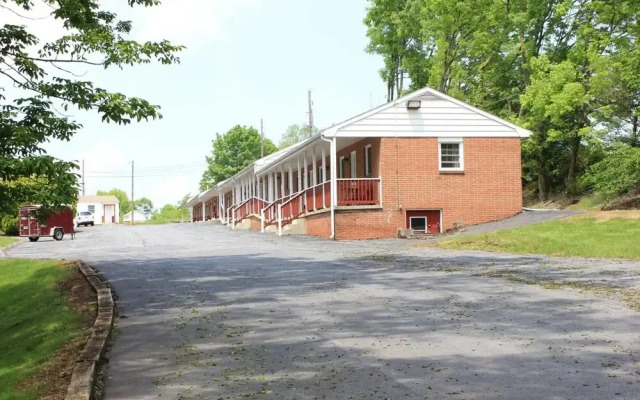 Penn Amish Motel