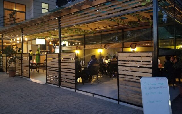 Hanom Hotel