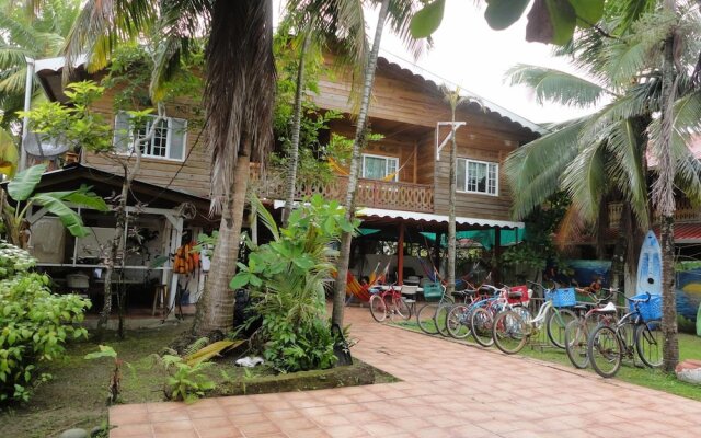 Spanish by the Sea - Bocas - Hostel