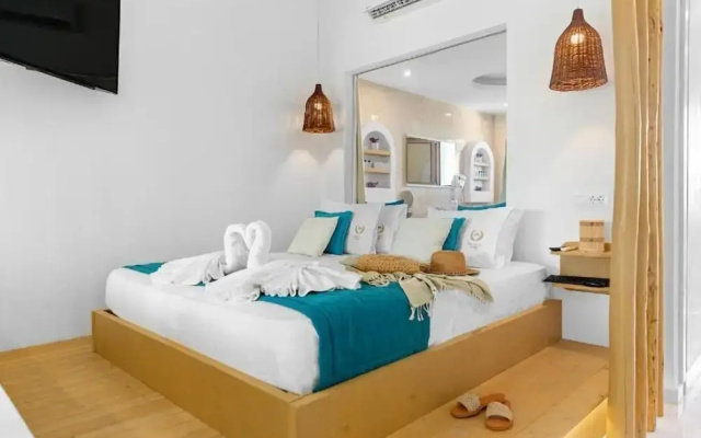 Alia Beachfront Suites and Spa