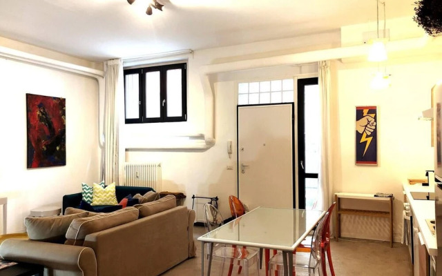 Inviting 2-bed Apartment in Milano