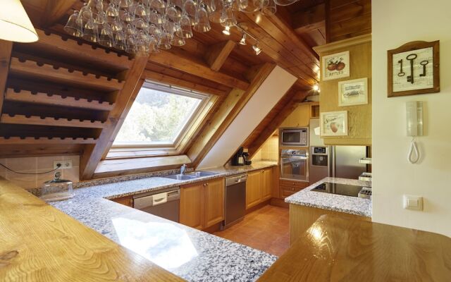 Era Garona by FeelFree Rentals