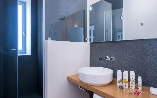 Shapes Luxury Suites