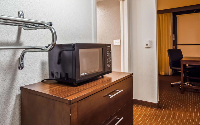 Best Western Yacht Harbor Hotel