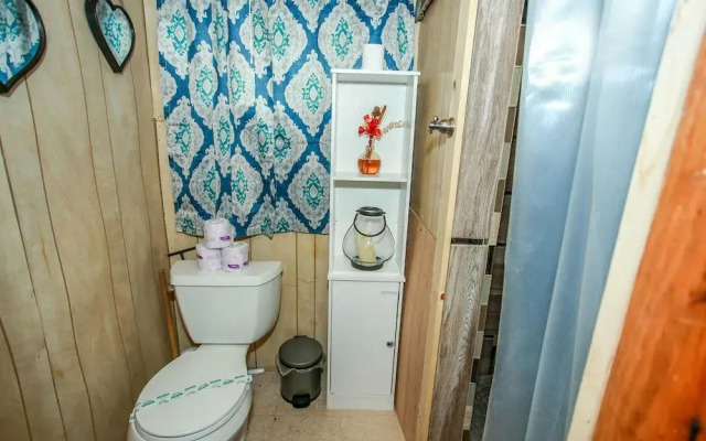 Woodpecker Cabin