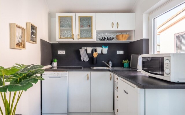 Beautiful Home in Vir With 4 Bedrooms, Wifi and Outdoor Swimming Pool