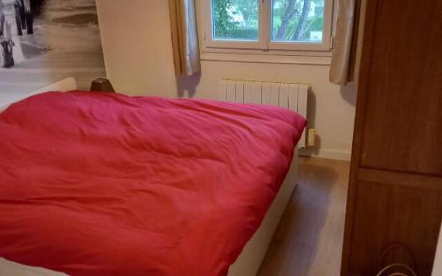 Maison chaleureuse et lumineuse à 400m de la plage