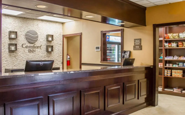 Comfort Inn Syosset - Long Island