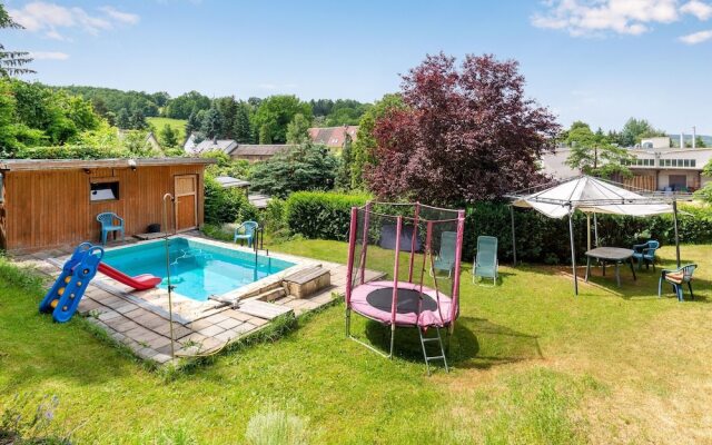 Apartment in Dresden With Pool in the Garden