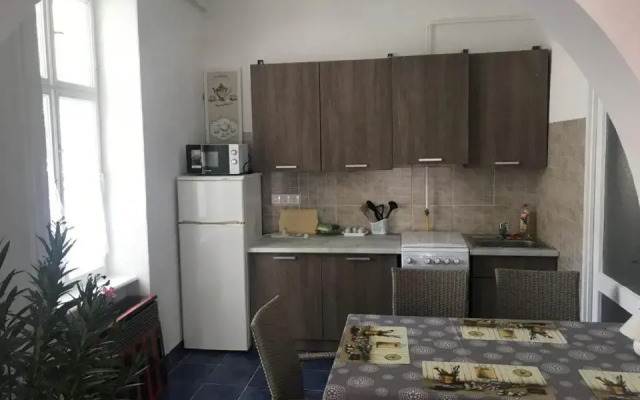 Gyulai Meseház Apartman
