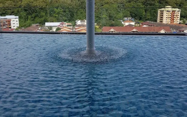 Executive Seaview at Icon Residence