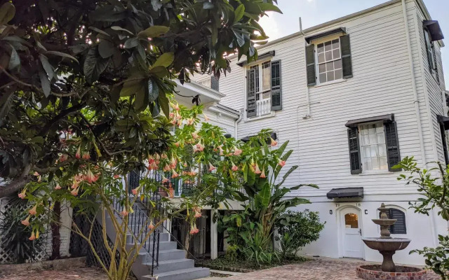 The Esplanade Guesthouse Mansion