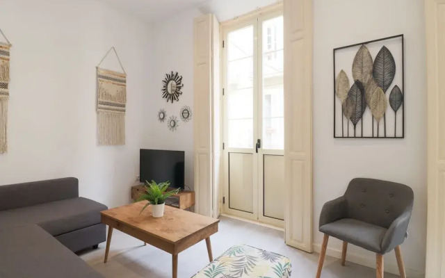 Trendy Two Bedrooms In Ollerias