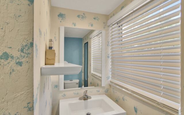 Tarpon River Retreat