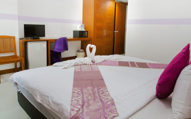 Chana Phuket Hotel