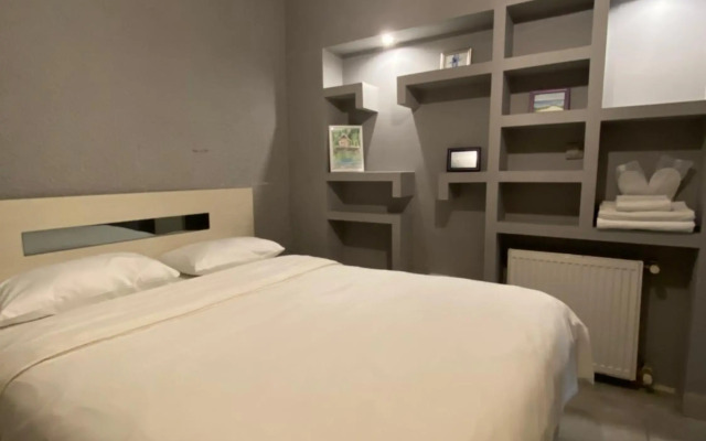 Araz Residence