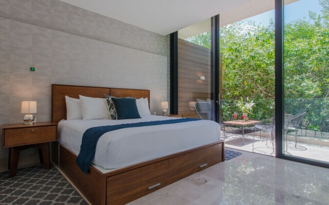 Oceana-134 by Playa District