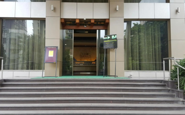 Club Emerald