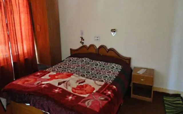 TIH Royal Heritage Resort