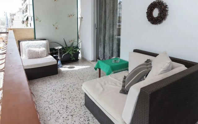 Urban Cosy 2 Bd Apt Near Metro w Balcony