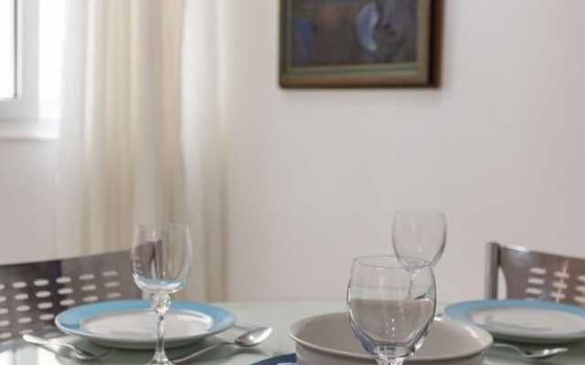 2 Minutes From Copacabana Beach A502