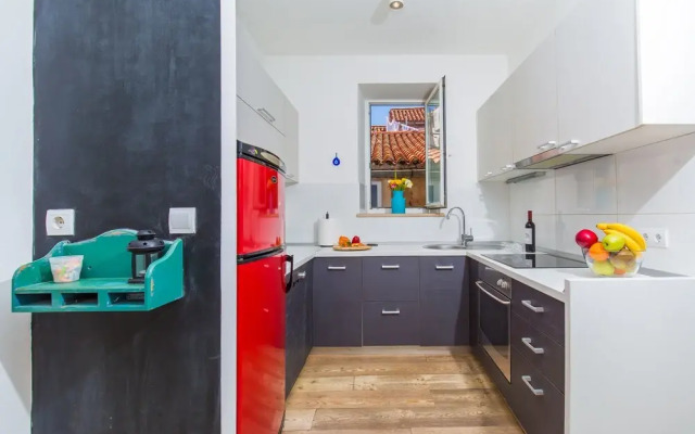 Apartment & Room Joy