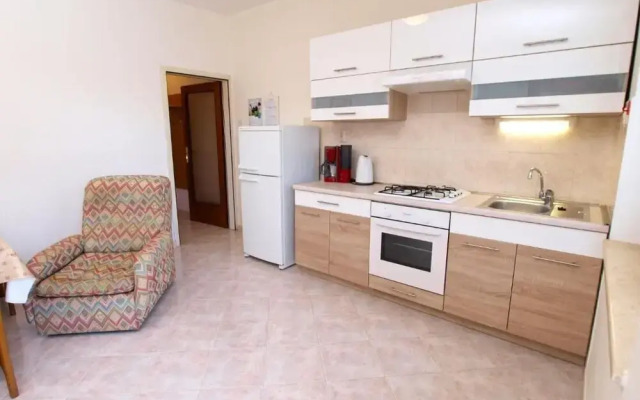 Relaxing Apartment With Outdoor Space in Fažana